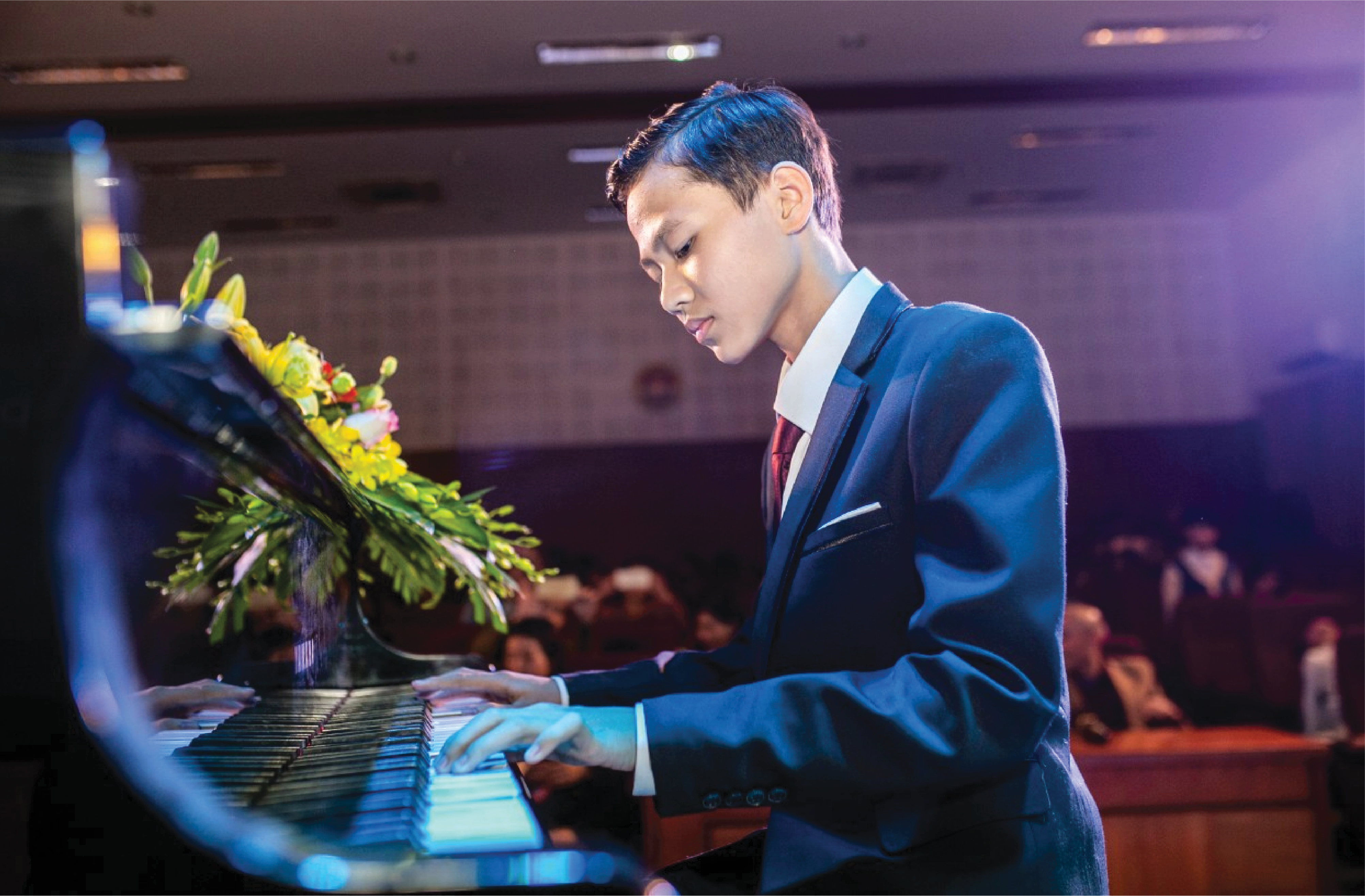 Piano chuyên nghiệp